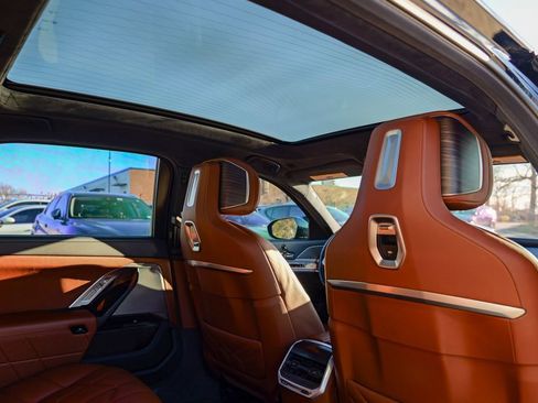 Used 2023 BMW 760i xDrive 760i xDrive w/ Executive Package image 34