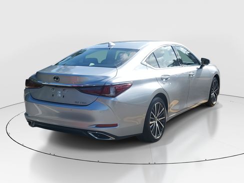Used 2023 Lexus ES 350 w/ Premium Package image 7