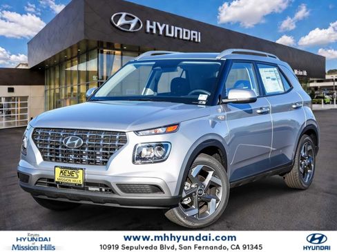New 2026 Hyundai Venue SEL FWD image 1