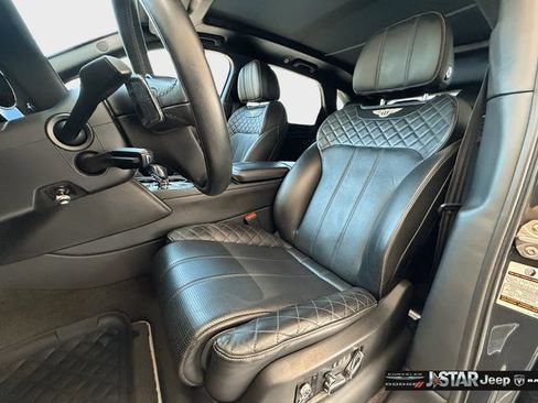 Used 2020 Bentley Bentayga AWD/4WD image 11