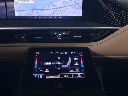 Certified 2025 INFINITI QX80 Sensory image 20