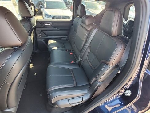 New 2026 Nissan Armada SL image 6