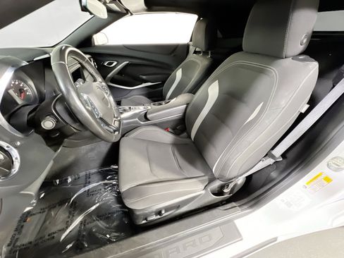 Used 2023 Chevrolet Camaro LT RWD image 18