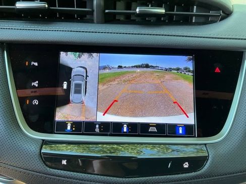 Used 2026 Cadillac XT5 Premium Luxury w/ LPO, ONYX Package FWD image 16