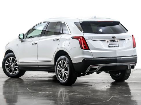 Used 2021 Cadillac XT5 Premium Luxury image 12