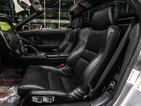 Used 2004 Acura NSX T image 21