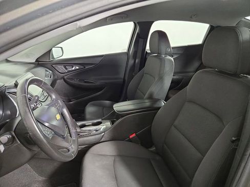 Used 2017 Chevrolet Malibu LT image 13