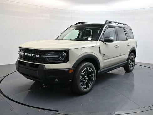 New 2025 Ford Bronco Sport Outer Banks AWD/4WD image 3