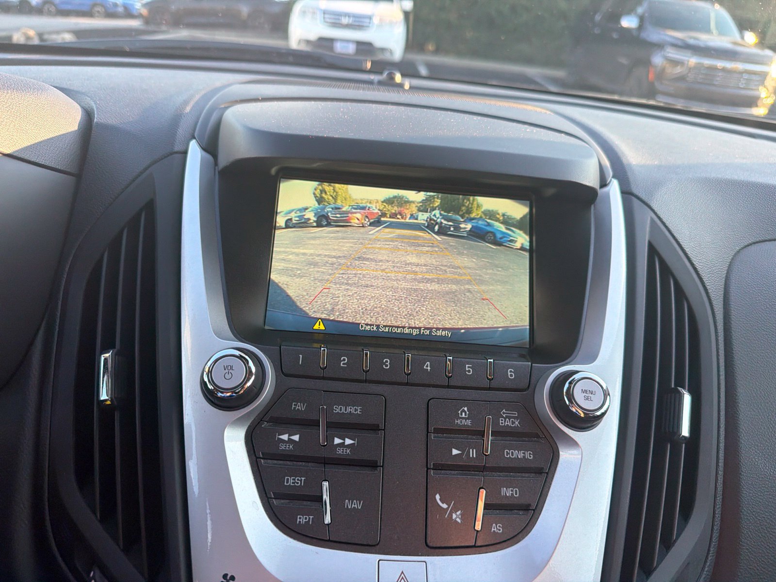 Used 2016 Chevrolet Equinox LT FWD image 17