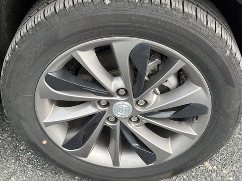 Used 2022 Buick Encore GX Select w/ Sport Touring Package FWD image 10