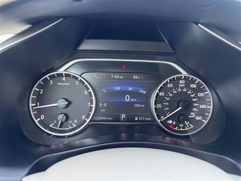 Used 2018 Nissan Murano SL w/ Moonroof Package AWD/4WD image 16