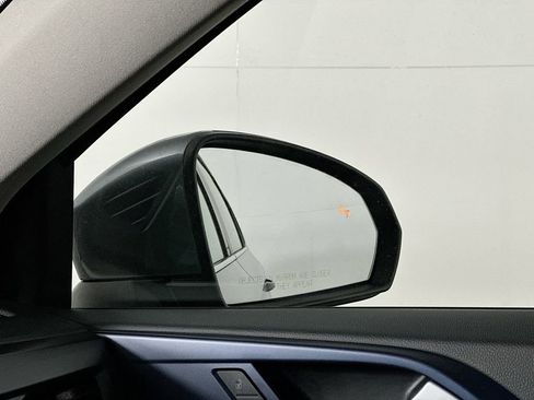 Used 2024 Volkswagen Taos SE image 24