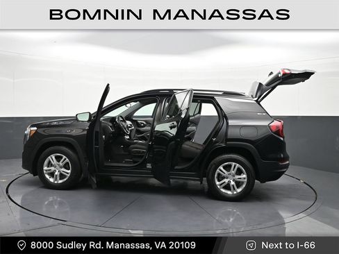 Used 2023 GMC Terrain SLE w/ Driver Convenience Package AWD/4WD image 38