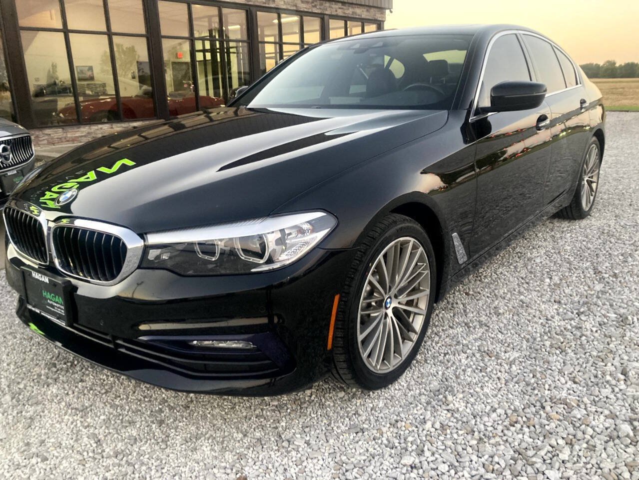 Used 2018 BMW 530i xDrive AWD/4WD image 2