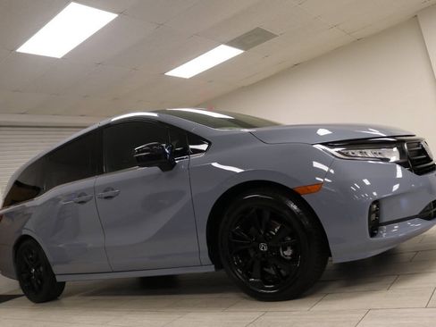 Used 2024 Honda Odyssey Sport image 9
