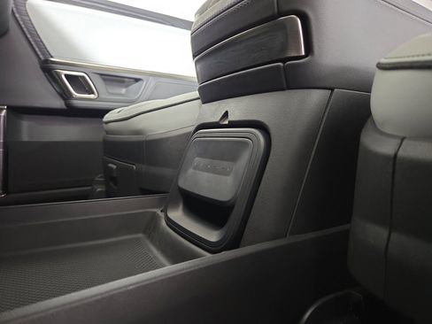 Used 2024 Rivian R1S Adventure AWD/4WD image 33