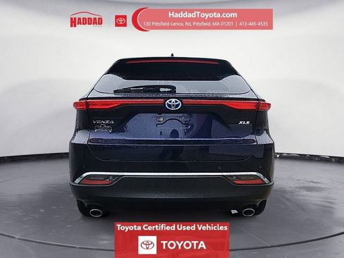 Certified 2023 Toyota Venza XLE AWD/4WD image 4