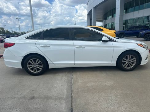 Used 2015 Hyundai Sonata SE FWD image 3
