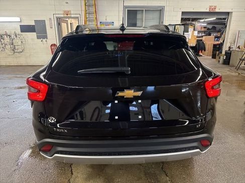 New 2026 Chevrolet Trax LT FWD image 5