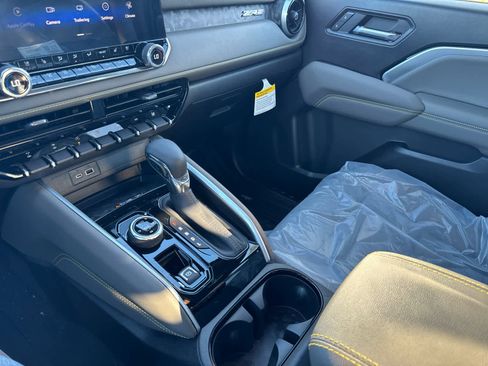 New 2026 Chevrolet Colorado ZR2 w/ ZR2 Bison Edition image 27