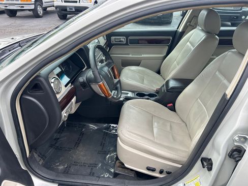 Used 2007 Lincoln MKZ image 9