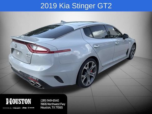 Used 2019 Kia Stinger GT2 image 5