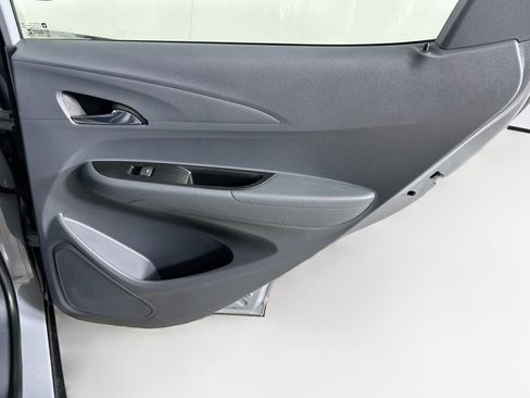Used 2020 Chevrolet Bolt LT FWD image 28
