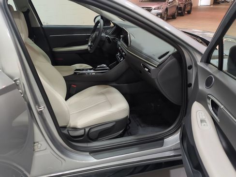 Certified 2023 Hyundai Sonata SEL FWD image 9