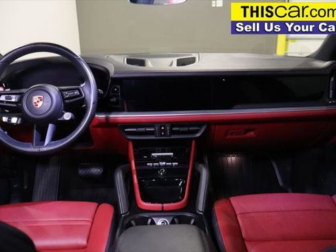 Used 2024 Porsche Cayenne image 18