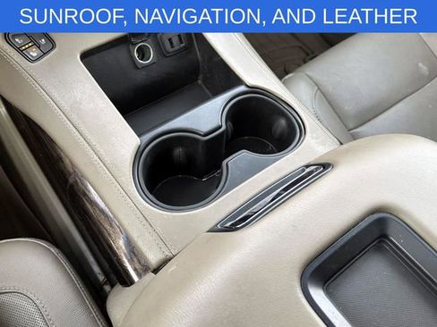 Used 2019 GMC Yukon XL SLT w/ Open Road Package image 33