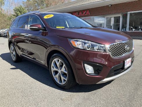Used 2017 Kia Sorento SX image 3