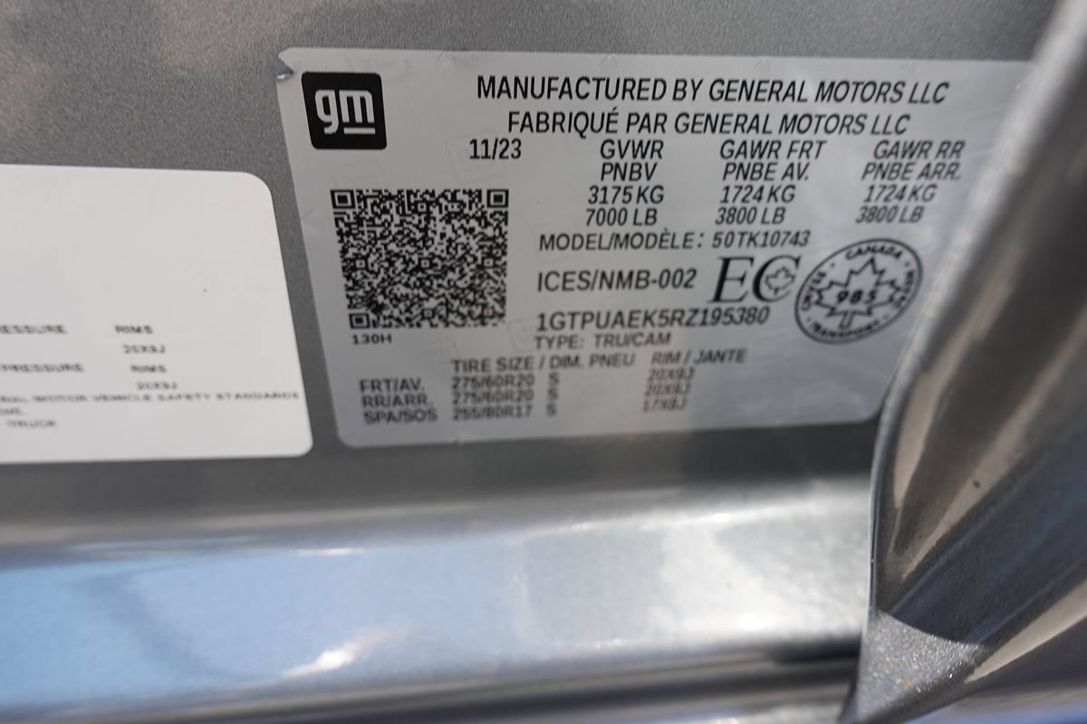 Used 2024 GMC Sierra 1500 Pro w/ Graphite Edition AWD/4WD image 19