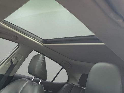 Used 2019 Toyota Camry XSE FWD image 14