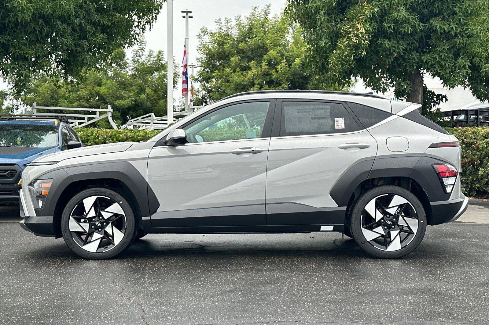 New 2027 Hyundai Kona Limited FWD image 6