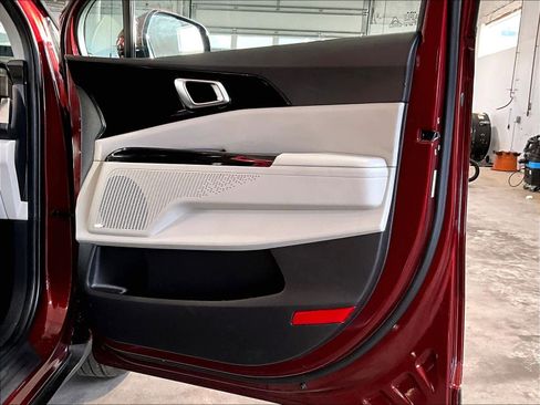 Used 2023 Kia Carnival SX Prestige image 12