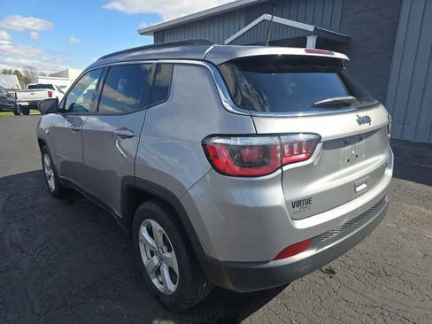 Used 2018 Jeep Compass Latitude w/ Popular Equipment Group image 5