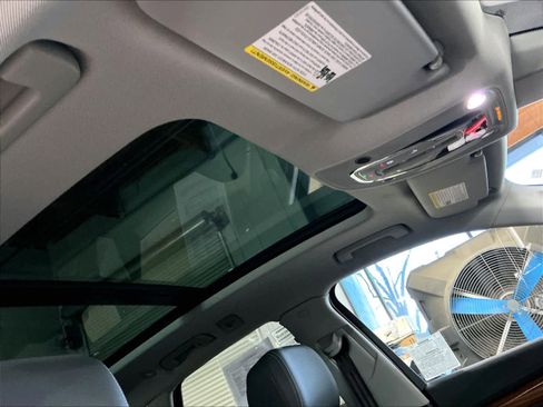 Used 2023 Audi Q5 2.0T Premium w/ Convenience Package image 24