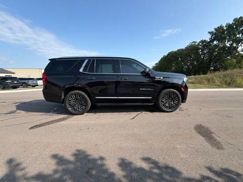 Used 2021 GMC Yukon Denali w/ LPO, Illumination Package AWD/4WD image 5