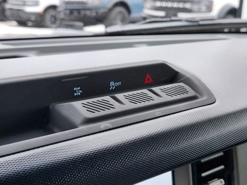 Certified 2022 Ford Bronco Outer Banks image 24