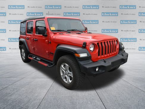 Used 2022 Jeep Wrangler Unlimited Sport AWD/4WD image 3
