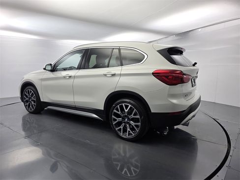 Used 2021 BMW X1 sDrive28i w/ Convenience Package image 6