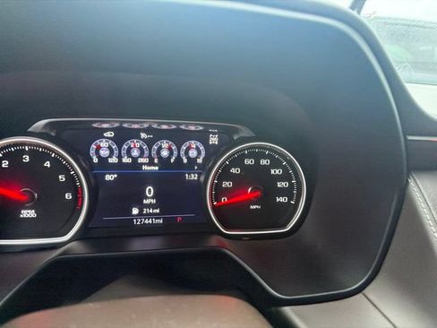 Used 2021 Chevrolet Tahoe Z71 w/ Z71 Off-Road Package AWD/4WD image 13