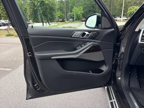 Used 2020 BMW X7 xDrive40i w/ Premium Package AWD/4WD image 3
