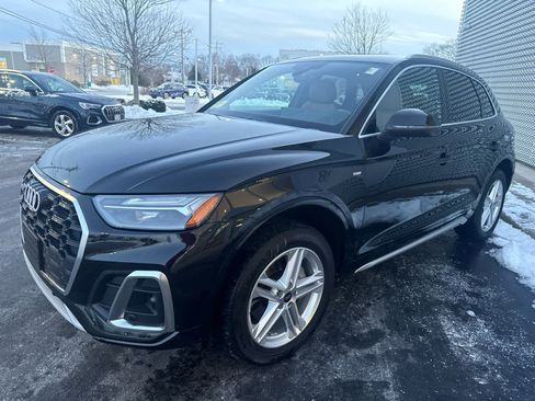 Used 2024 Audi Q5 e Premium Plus w/ Premium Plus Package image 4
