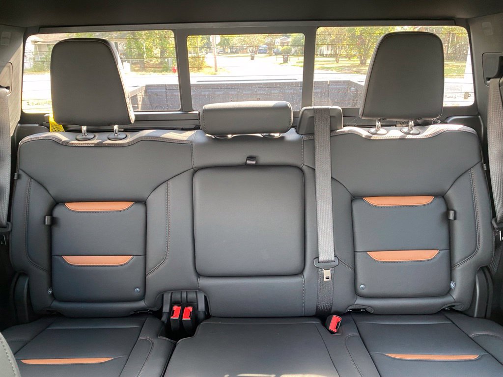 Used 2025 GMC Sierra 1500 AT4 w/ Technology Package AWD/4WD image 28