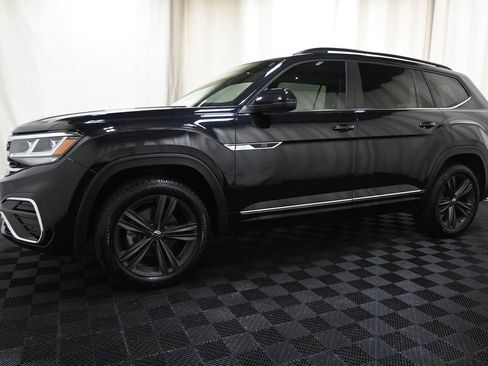 Used 2021 Volkswagen Atlas SE w/ Panoramic Sunroof Package AWD/4WD image 5