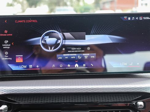 Certified 2025 BMW 430i 430i w/ Convenience Package image 14