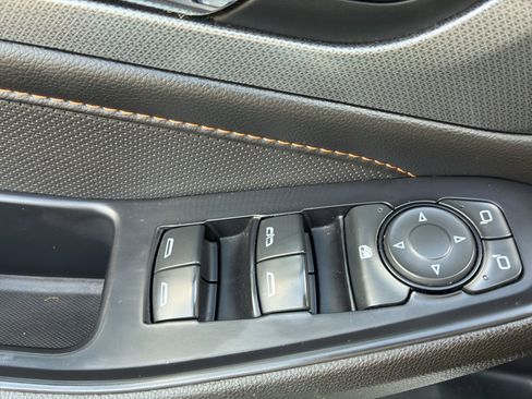 Used 2021 Chevrolet Traverse Premier w/ Redline Edition FWD image 21