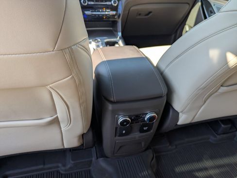 Certified 2023 Ford Explorer Platinum w/ Technology Package AWD/4WD image 33