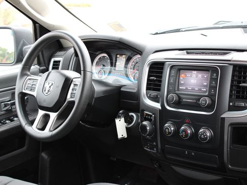 Used 2021 RAM 1500 Classic SLT AWD/4WD image 22